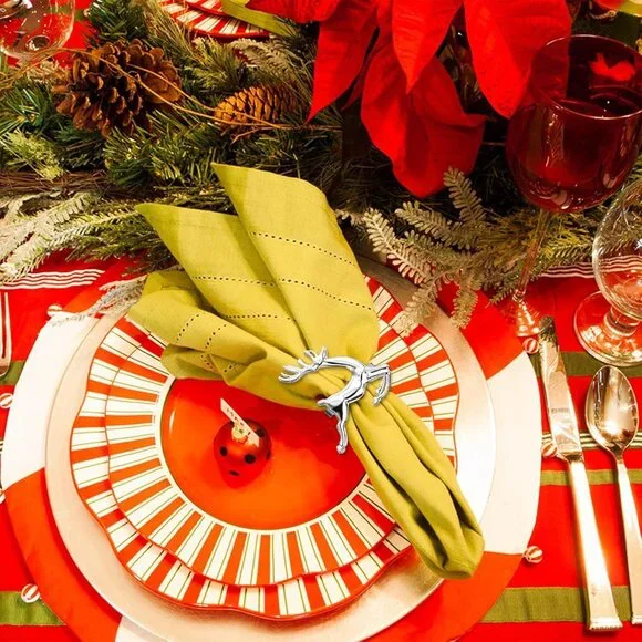 Stylish Silver Reindeer Napkin Rings - Ideal for Christmas and Romantic Dinners - Picture 2 of 7